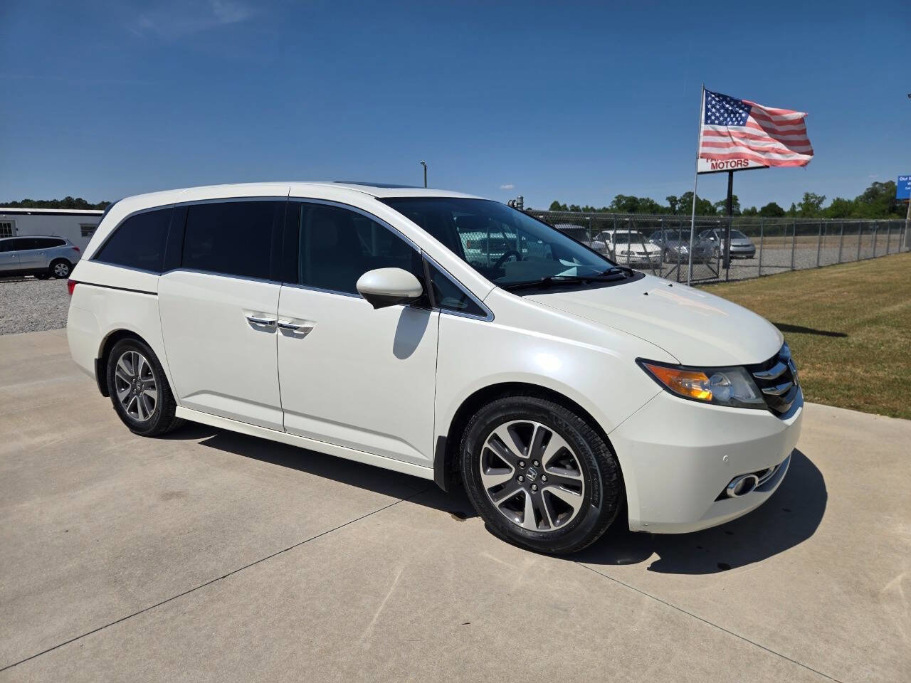 Used 2014 Honda Odyssey Touring image 8