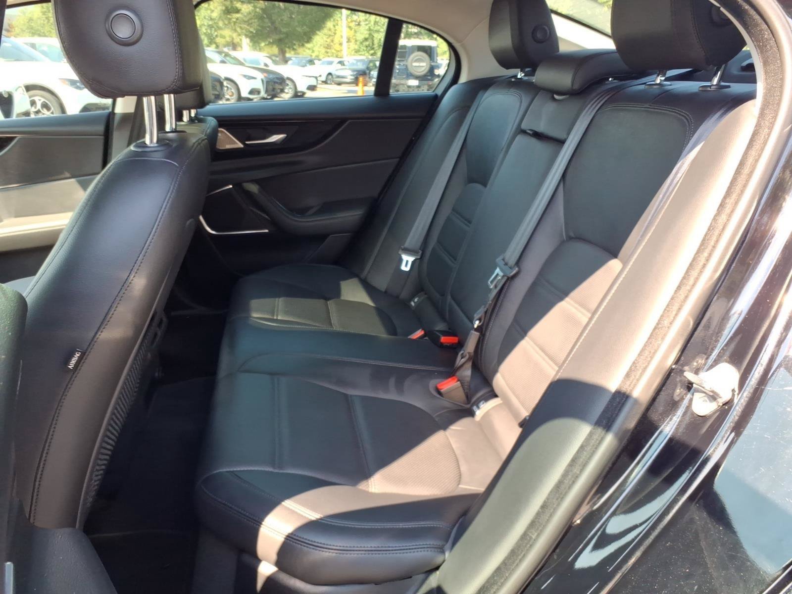 Used 2020 Jaguar XE S RWD image 19