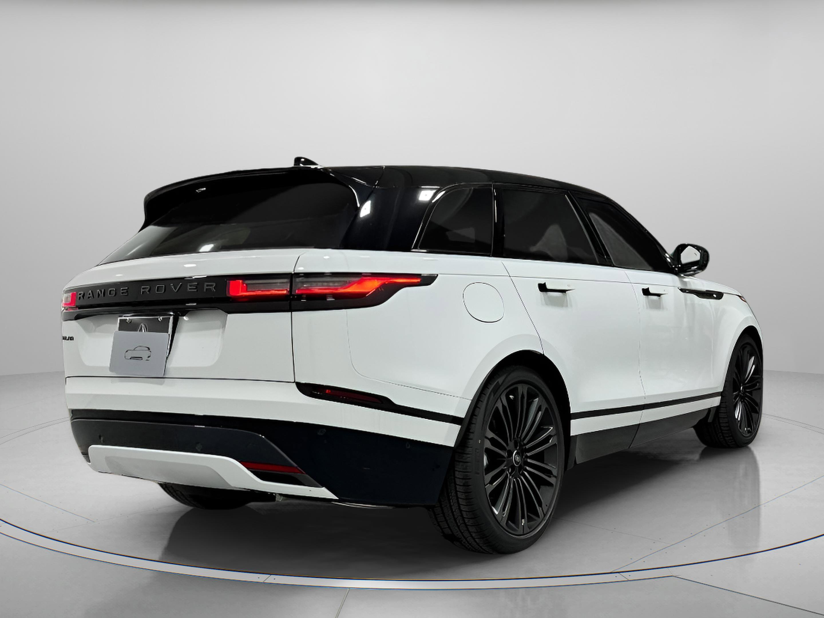 Used 2026 Land Rover Range Rover Velar Dynamic SE image 5