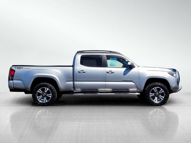 Used 2016 Toyota Tacoma TRD Sport RWD image 3