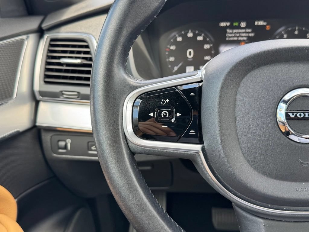 Used 2018 Volvo XC90 T6 Momentum w/ Convenience Package AWD/4WD image 9