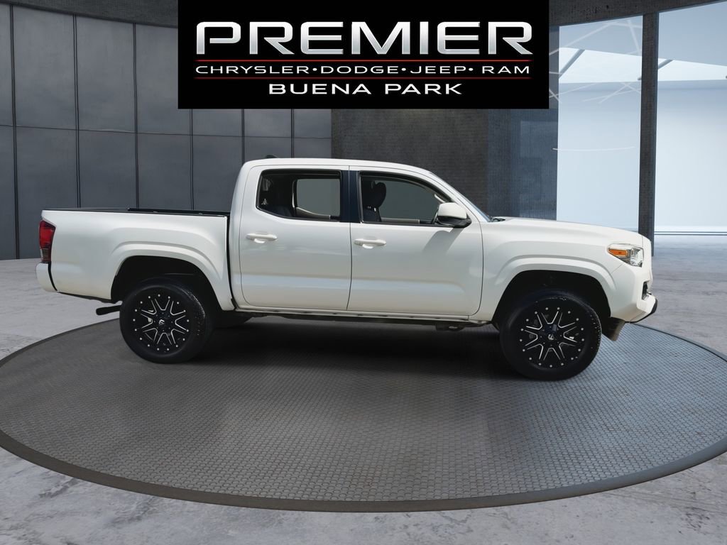 Used 2018 Toyota Tacoma SR w/ SR Convenience Package AWD/4WD image 9