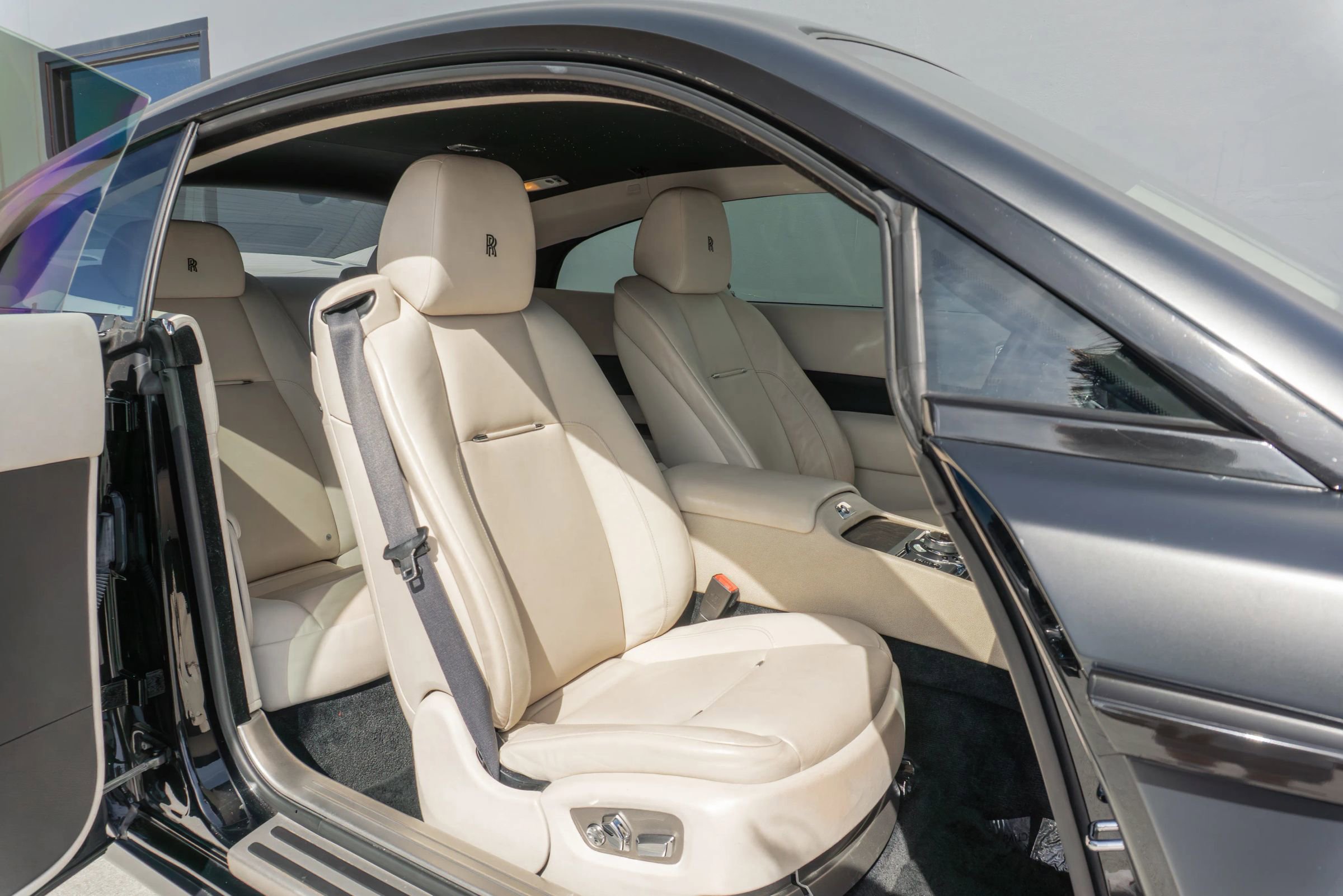 Used 2016 Rolls-Royce Wraith RWD image 14