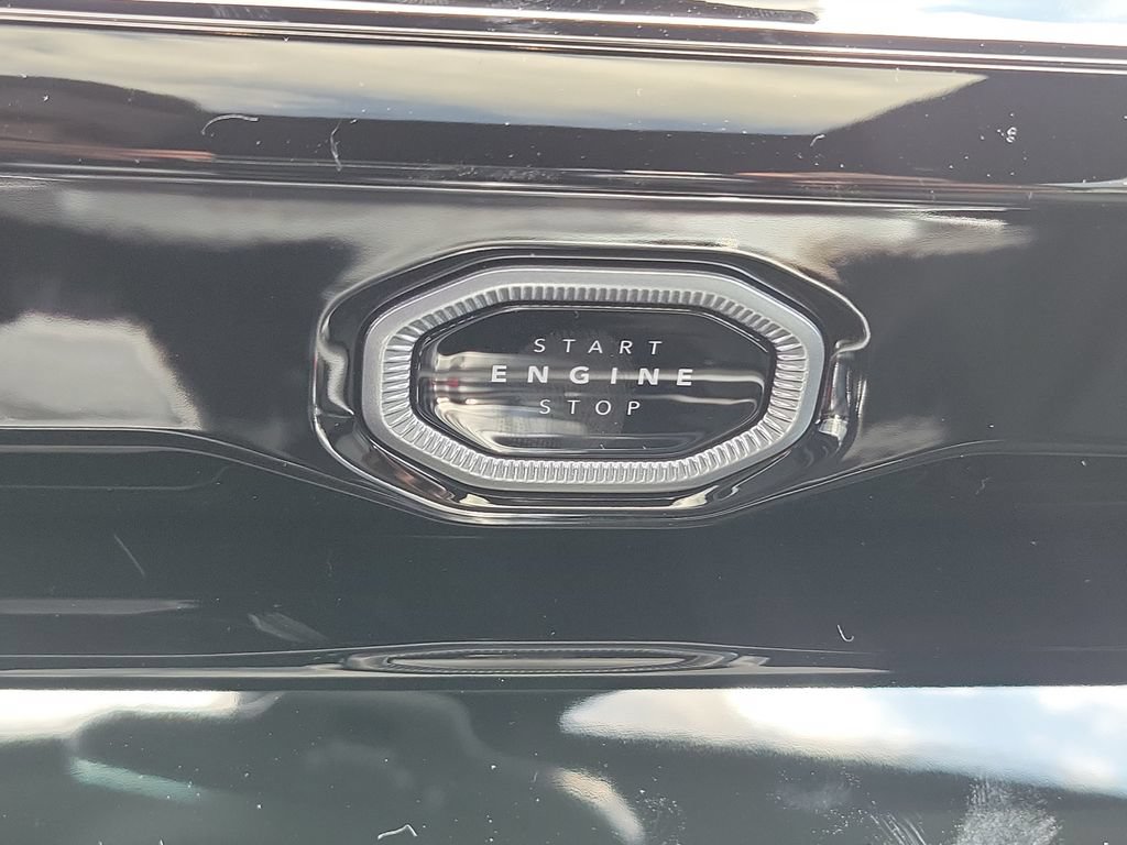 New 2026 Jeep Grand Cherokee Limited AWD/4WD image 30