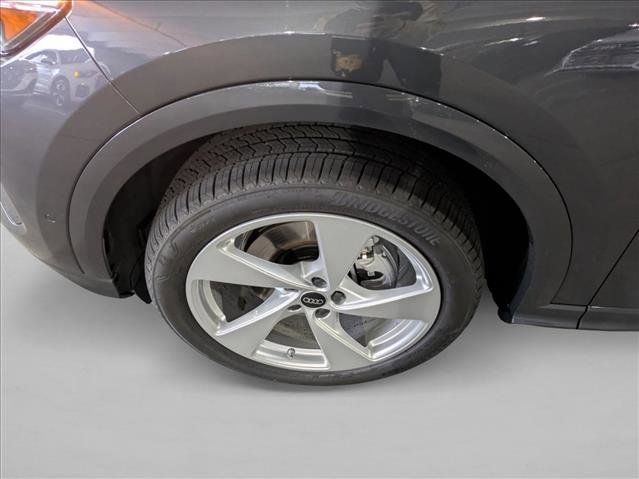 New 2025 Audi Q5 Premium Plus image 18