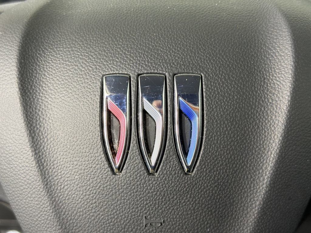 Used 2024 Buick Encore GX Sport Touring image 22