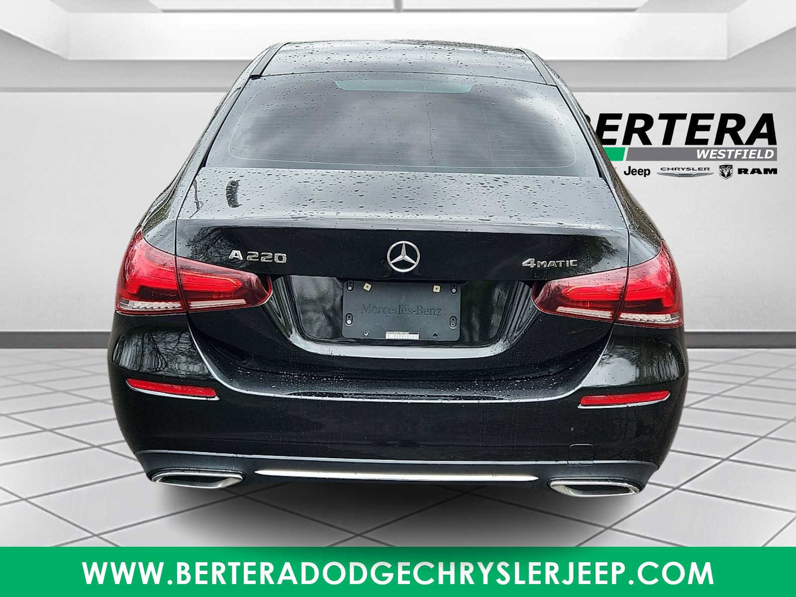 Used 2020 Mercedes-Benz A 220 4MATIC w/ Premium Package image 5