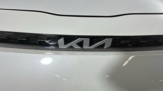 Used 2024 Kia Soul LX FWD image 8