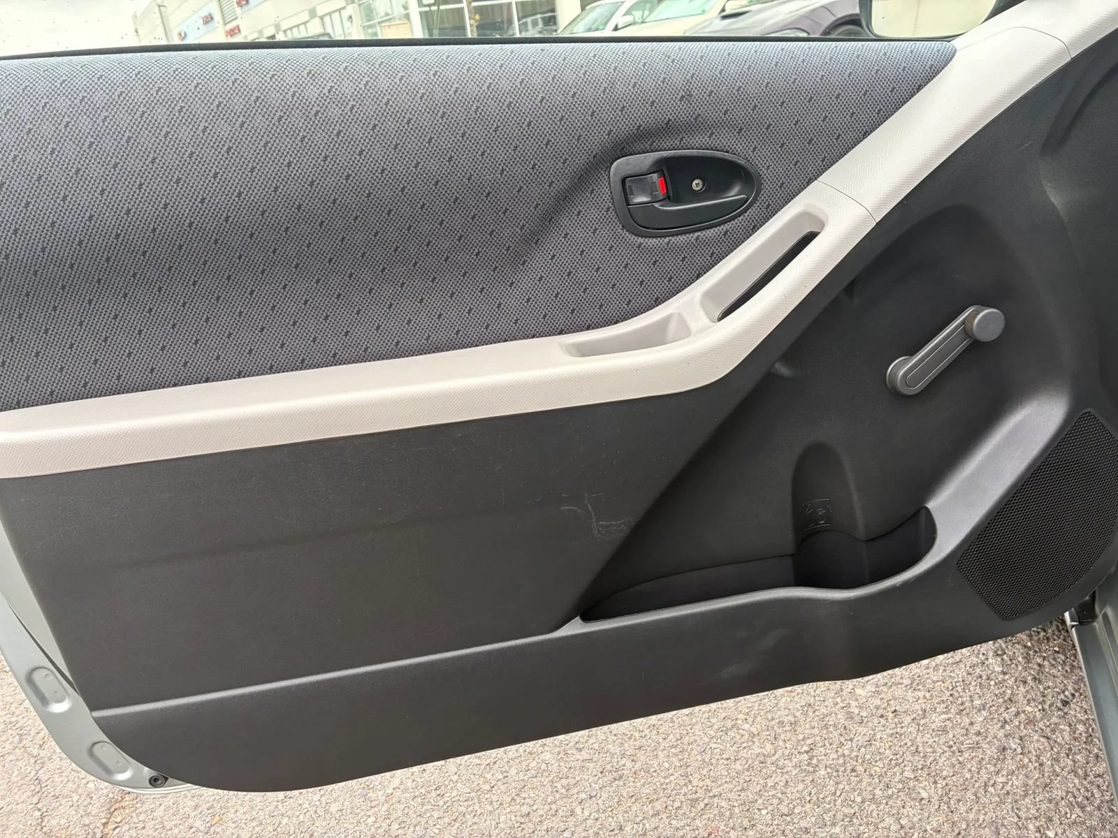 Used 2010 Toyota Yaris 2-Door Hatchback FWD image 11