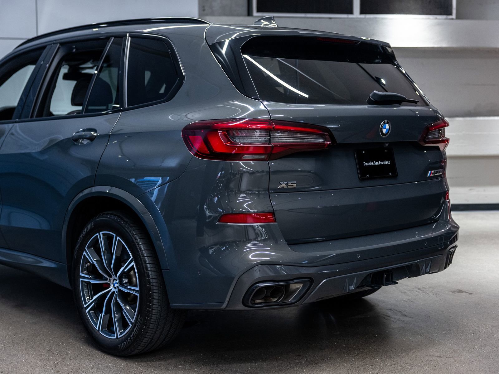 Used 2023 BMW X5 M50i w/ Climate Comfort Package image 25