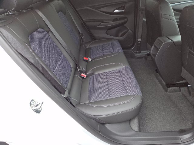New 2026 Buick Envista Sport Touring w/ Convenience I Package FWD image 16
