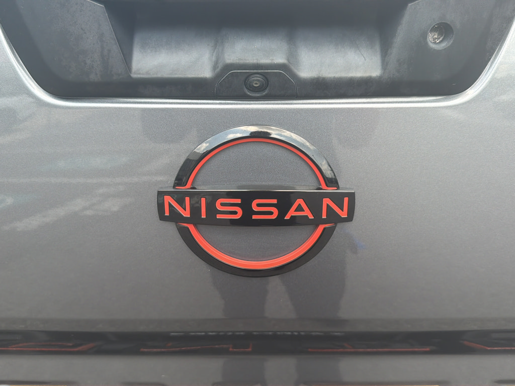 Certified 2022 Nissan Frontier PRO-4X w/ Technology Package AWD/4WD image 17