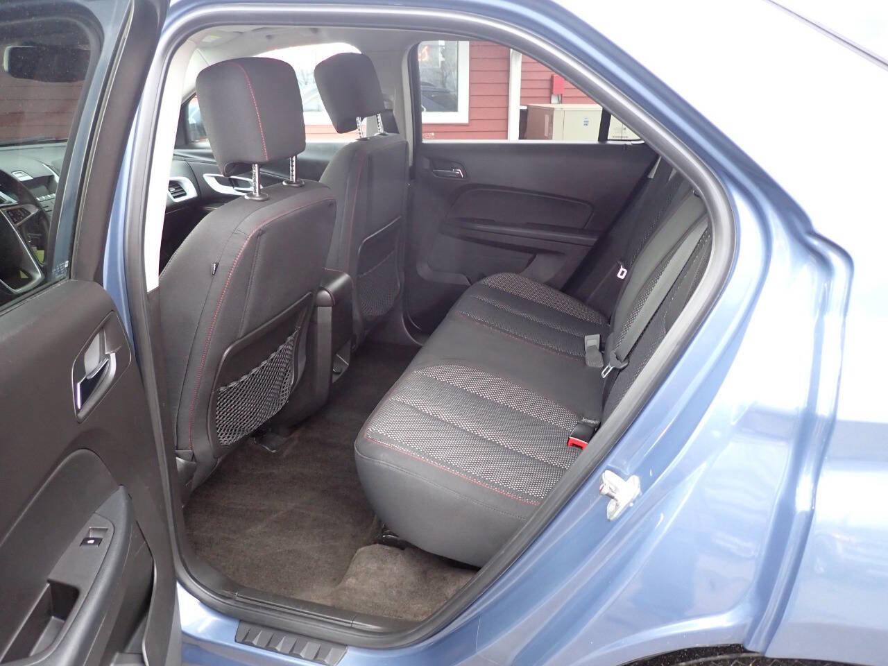 Used 2011 Chevrolet Equinox LT w/ Driver Convenience Package image 8