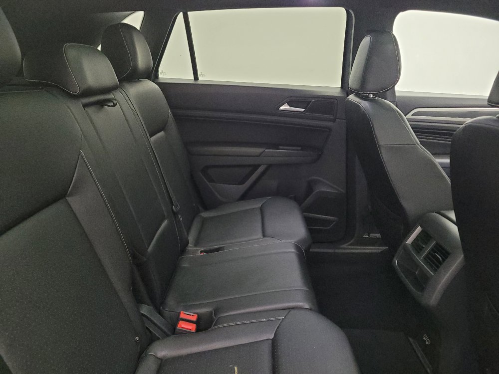 Used 2020 Volkswagen Atlas Cross Sport SEL R-Line AWD/4WD image 19