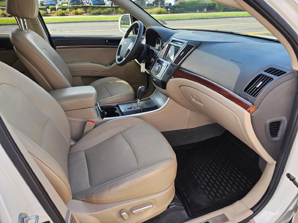 Used 2012 Hyundai Veracruz Limited w/ Entertainment Pkg FWD image 12