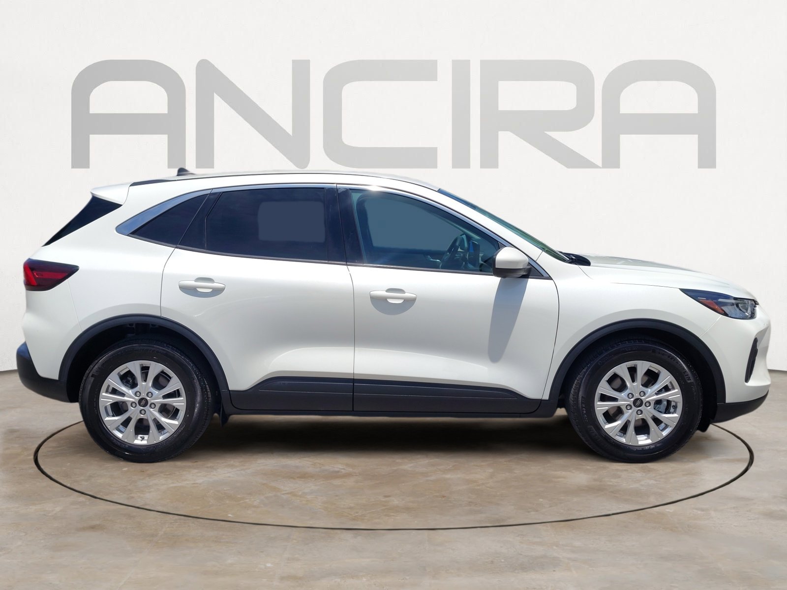 Used 2023 Ford Escape Active w/ Tech Pack #2 FWD image 12