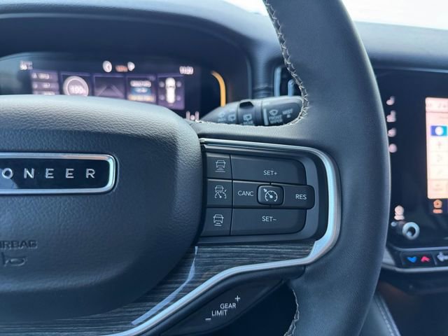 Used 2022 Jeep Wagoneer Series III image 9