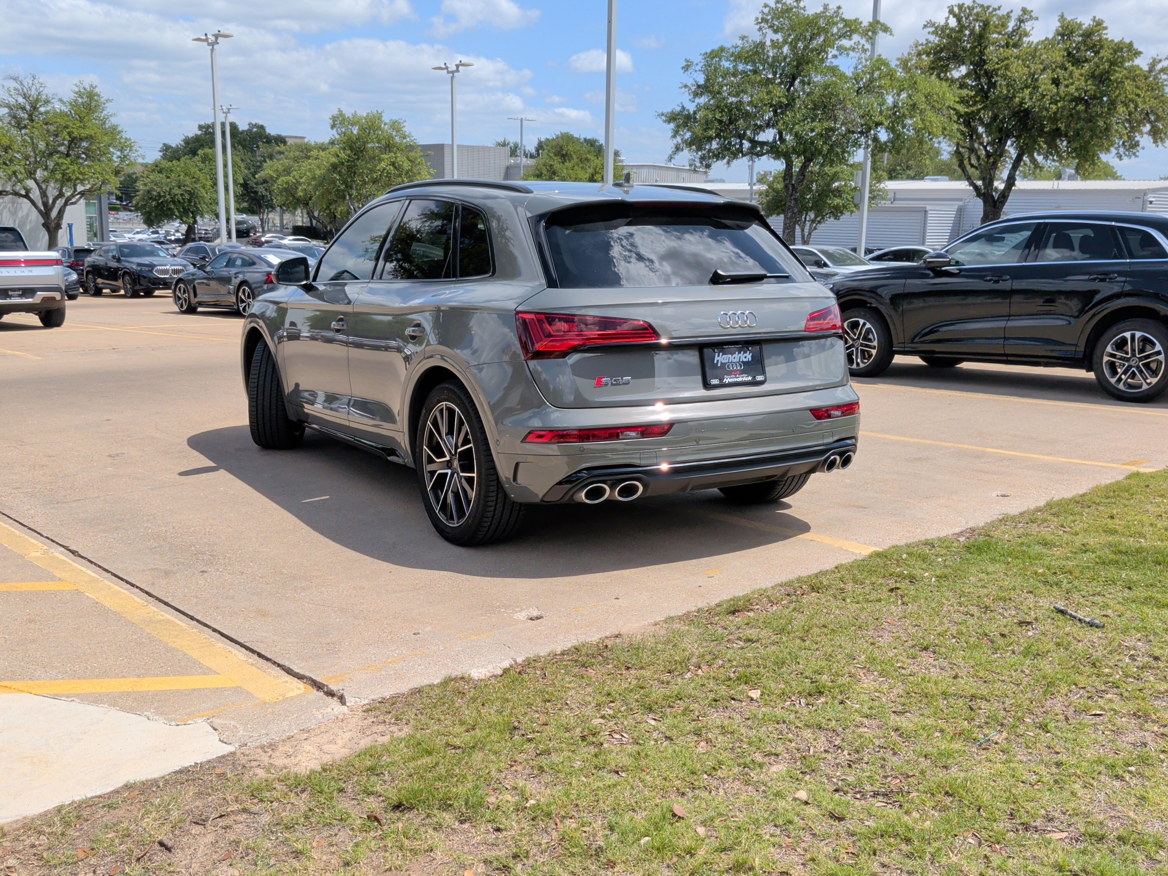 Used 2023 Audi SQ5 Prestige w/ Prestige Package AWD/4WD image 8