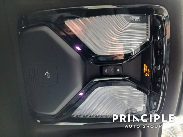 New 2023 BMW 530i w/ Convenience Package image 28