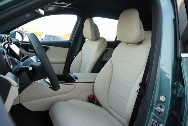 New 2026 Mercedes-Benz GLC 300 image 21