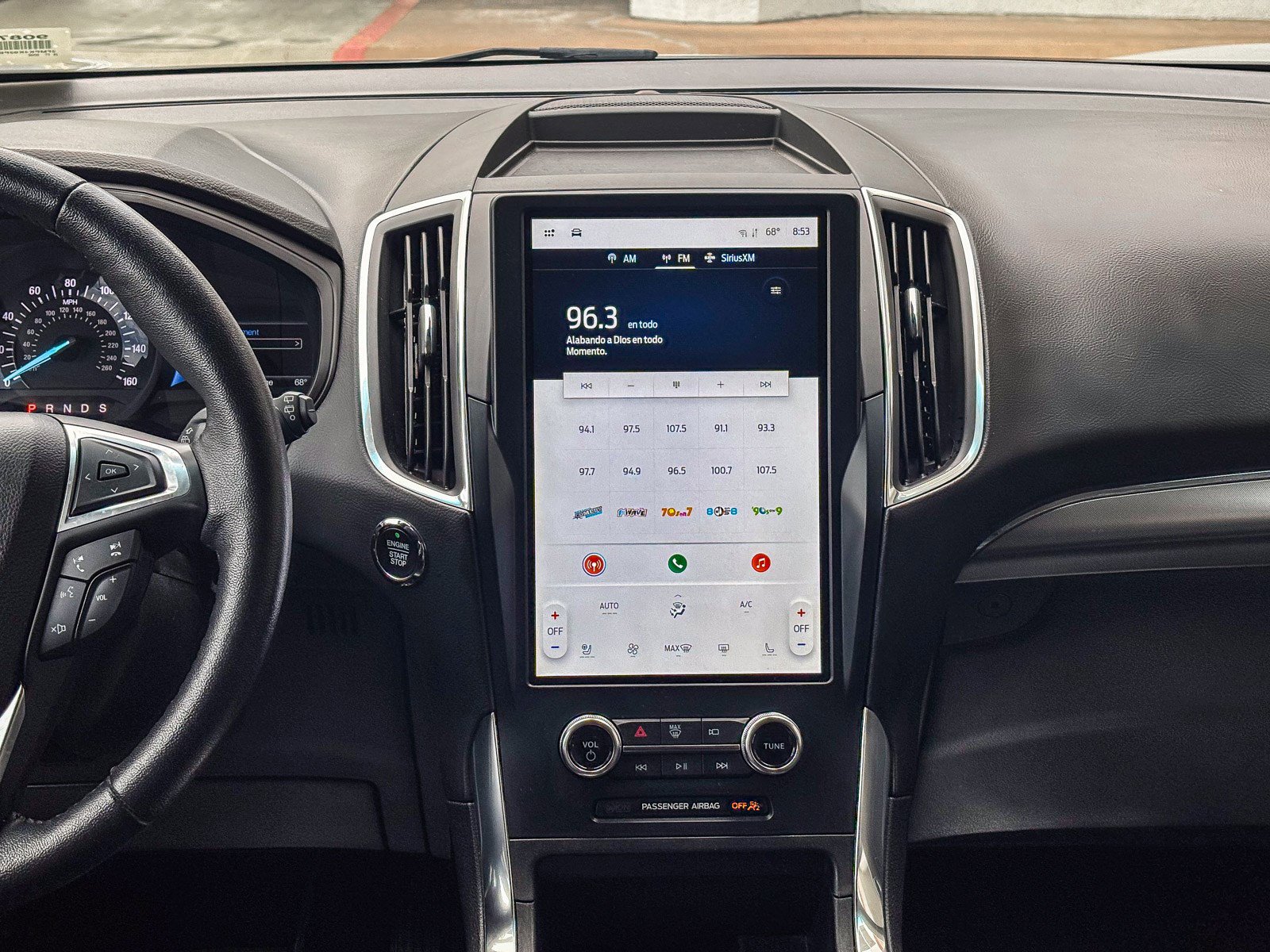 Used 2023 Ford Edge Titanium image 16