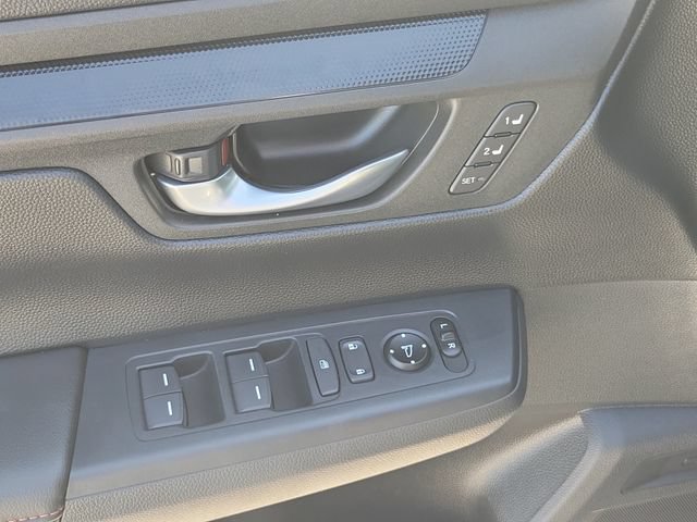 Used 2025 Honda CR-V Sport-L image 17