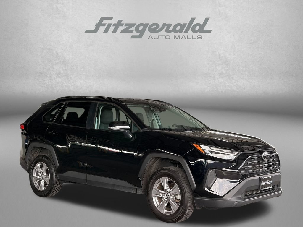 Certified 2025 Toyota RAV4 XLE AWD/4WD image 1