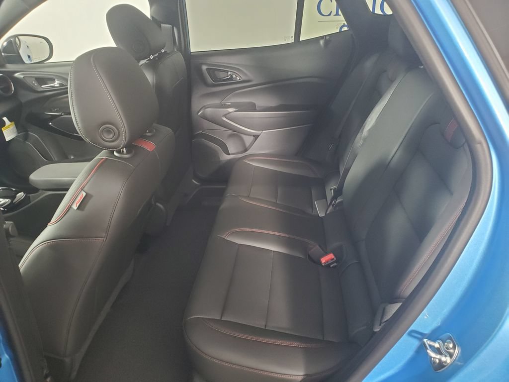 New 2026 Chevrolet Trax RS w/ Sunroof Package FWD image 11