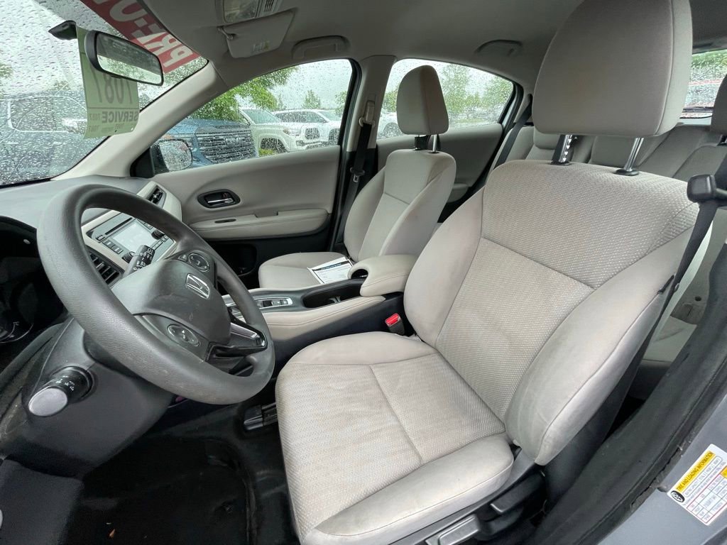 Used 2017 Honda HR-V LX image 19