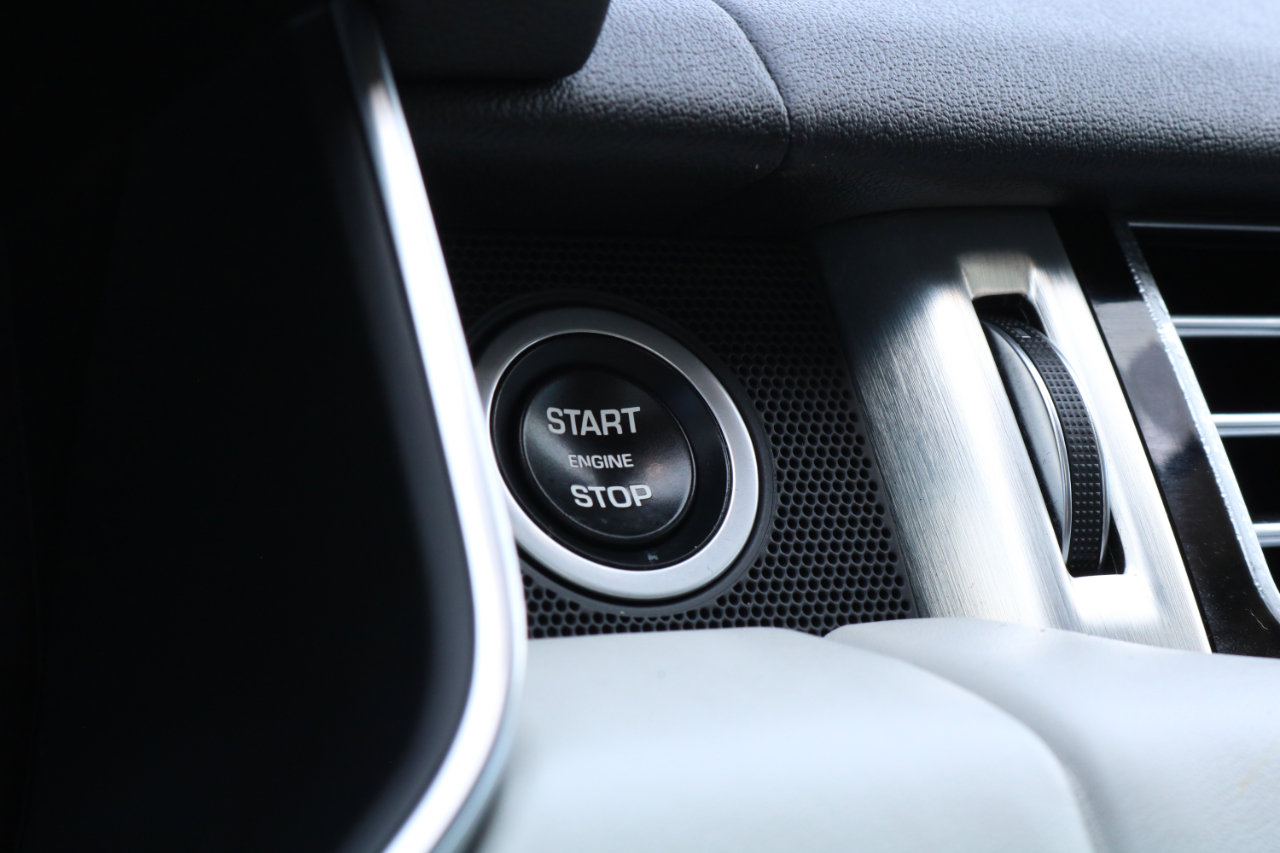 Used 2017 Land Rover Range Rover Supercharged image 27