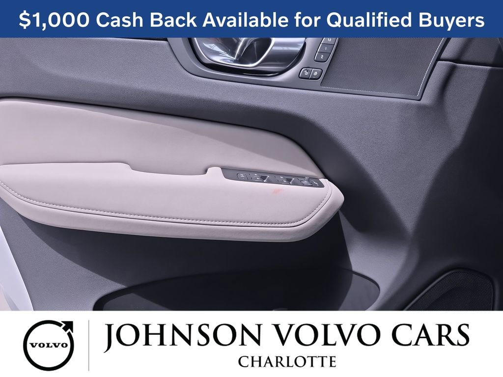 New 2026 Volvo XC60 B5 Plus w/ Protection Package Premier image 28