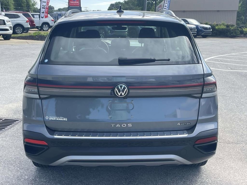 Used 2025 Volkswagen Taos S AWD/4WD image 5
