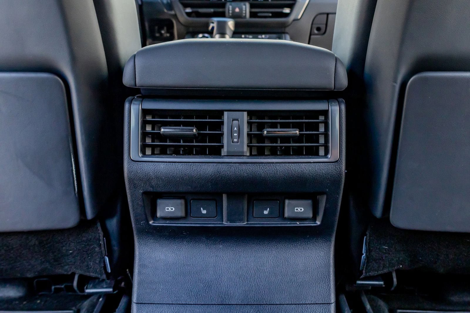 Used 2024 Lexus GX 550 AWD/4WD image 33