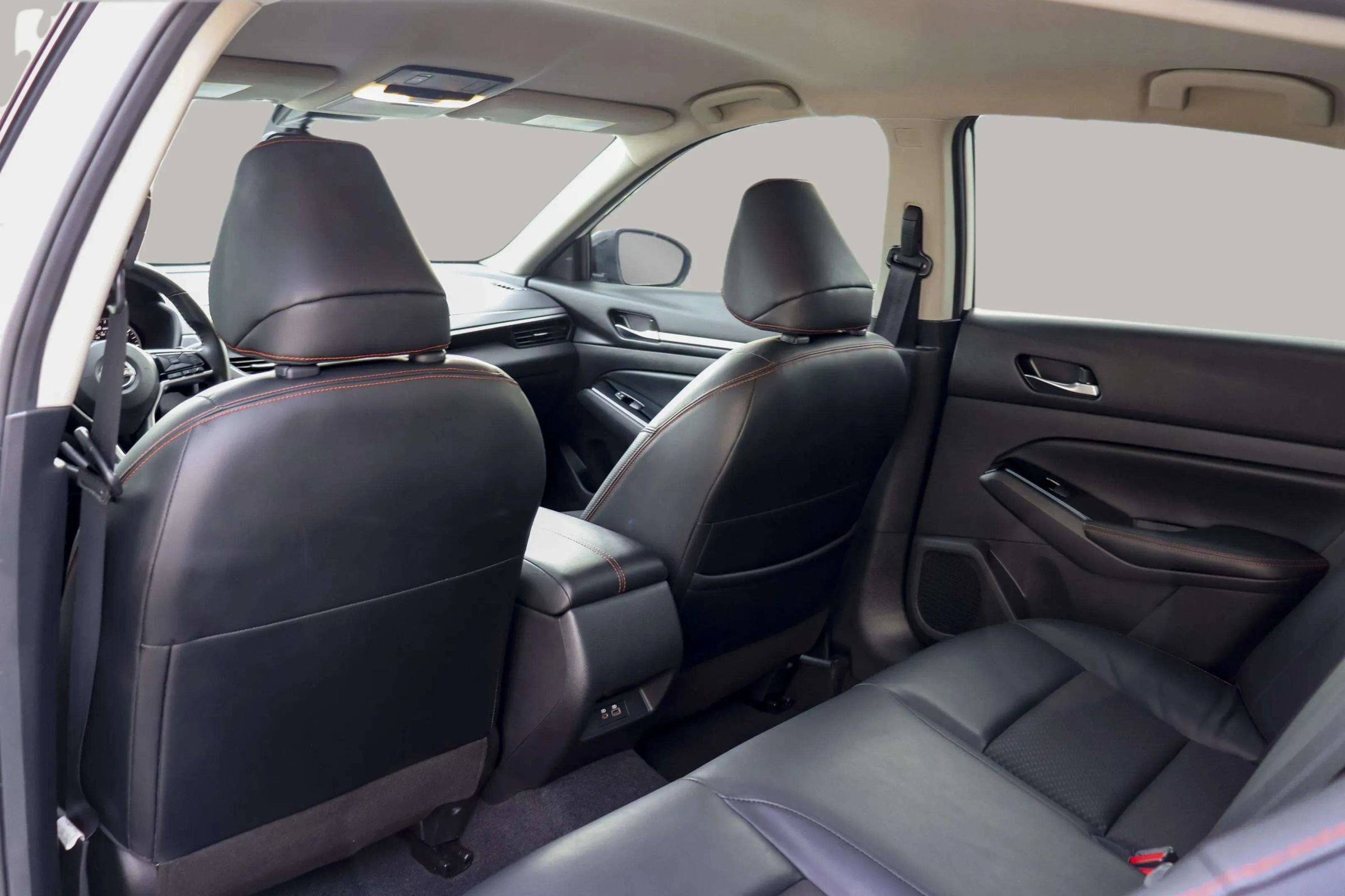 Used 2024 Nissan Altima 2.5 SR image 28