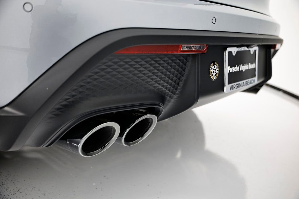 New 2026 Porsche Macan GTS image 14