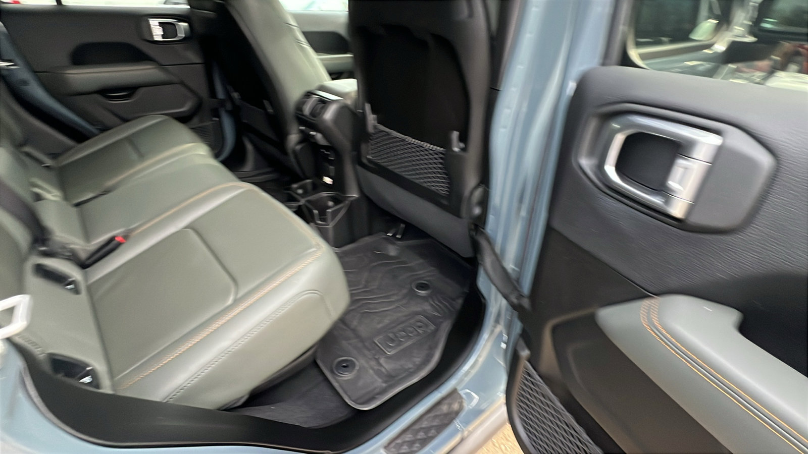 Used 2024 Jeep Gladiator Mojave image 21