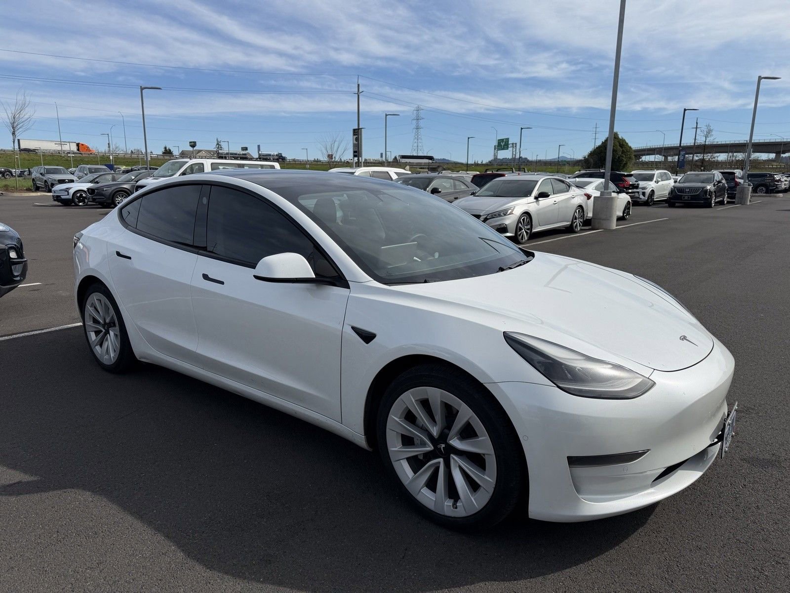 Used 2021 Tesla Model 3 Standard Range Plus image 5