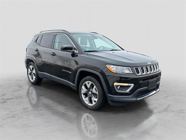Used 2017 Jeep Compass Limited w/ Navigation Group image 3