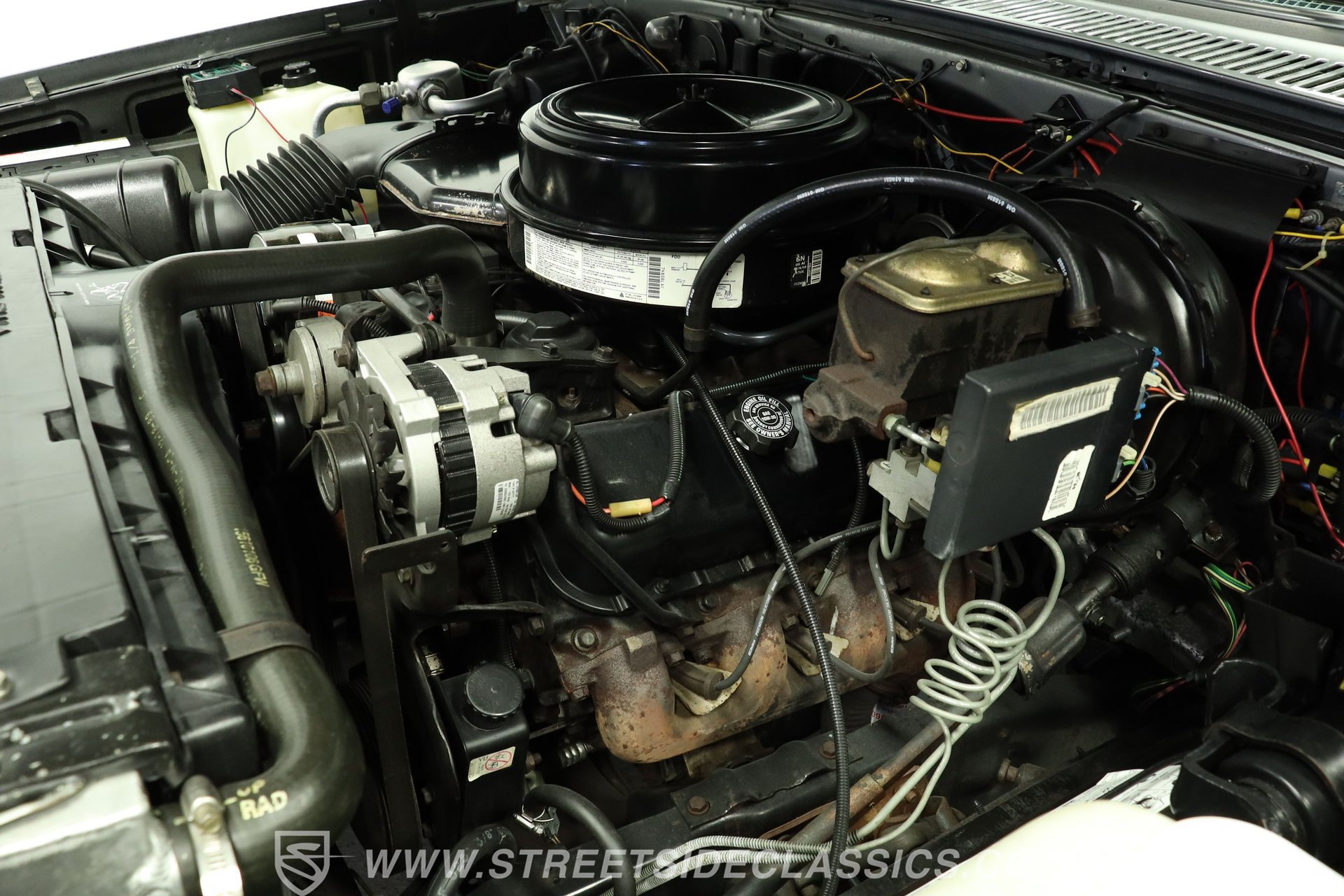 Used 1990 Chevrolet Suburban 2500 RWD image 31