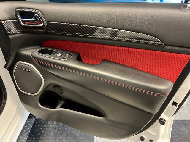 Used 2015 Jeep Grand Cherokee SRT w/ Quick Order Package 26J AWD/4WD image 12