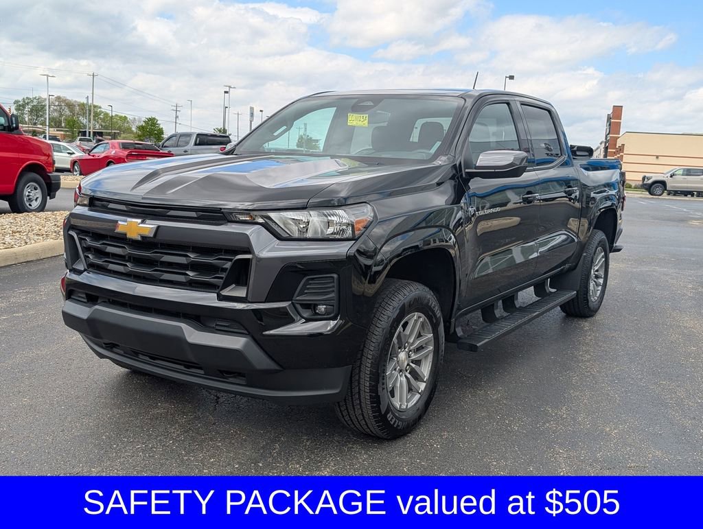 Used 2024 Chevrolet Colorado LT w/ LT Convenience Package image 4