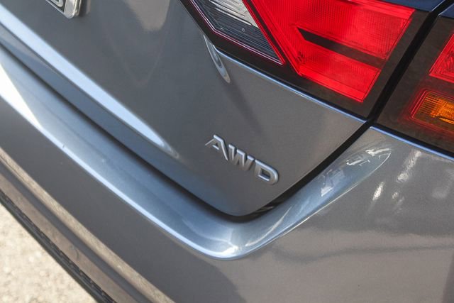 Used 2024 Nissan Altima 2.5 SR w/ SR Premium Package image 11