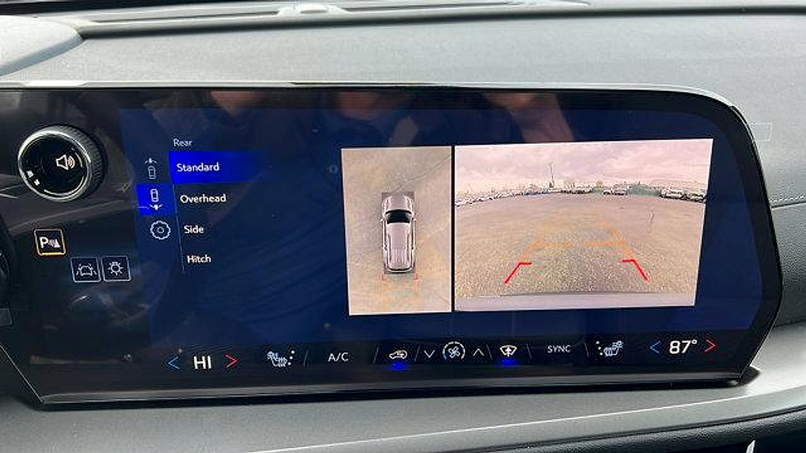 New 2026 Chevrolet Traverse LT w/ Driver Confidence Package image 23