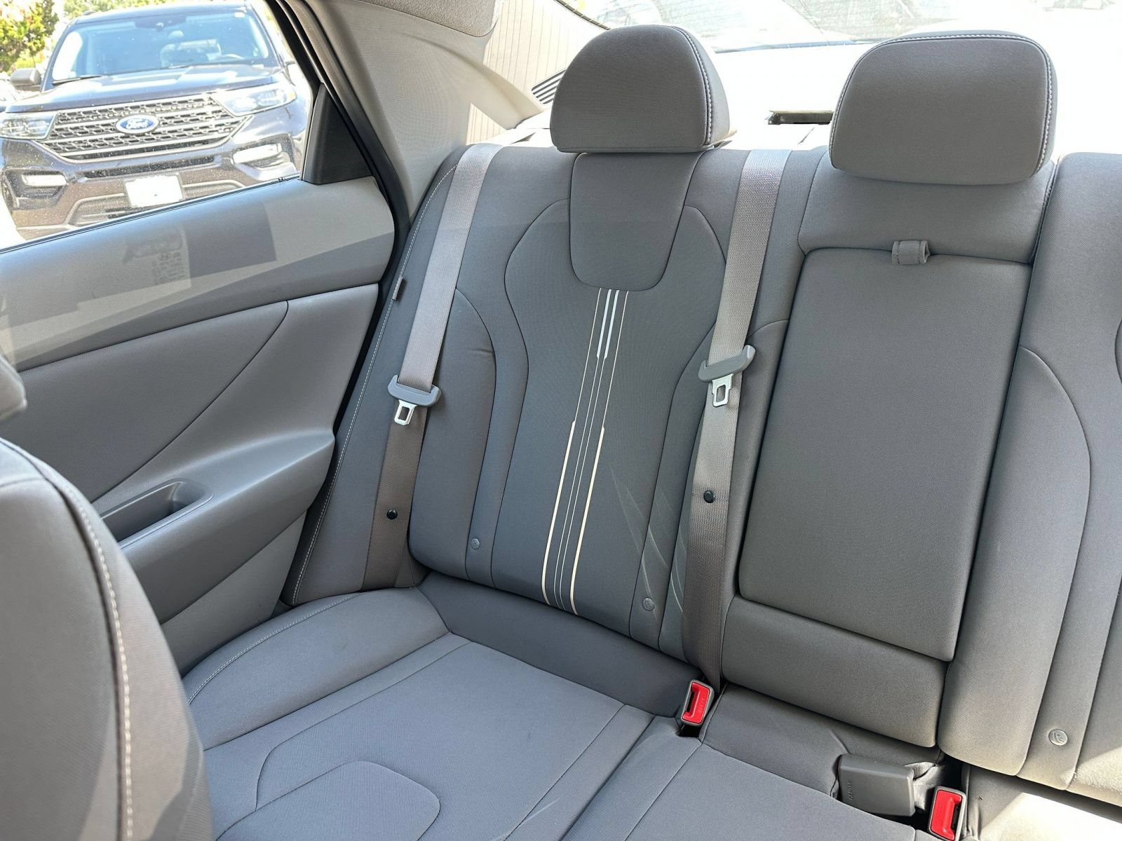 Used 2025 Hyundai Elantra SEL FWD image 39