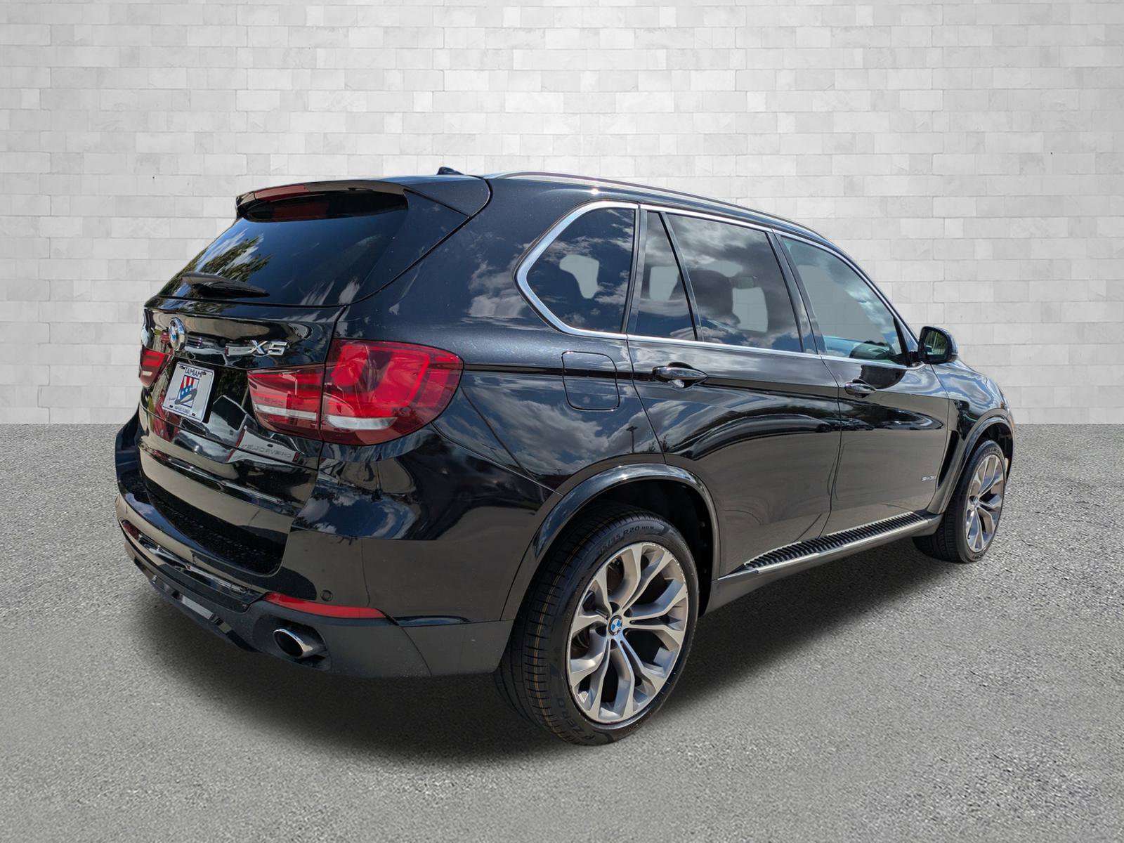 Used 2017 BMW X5 sDrive35i w/ Premium Package image 2