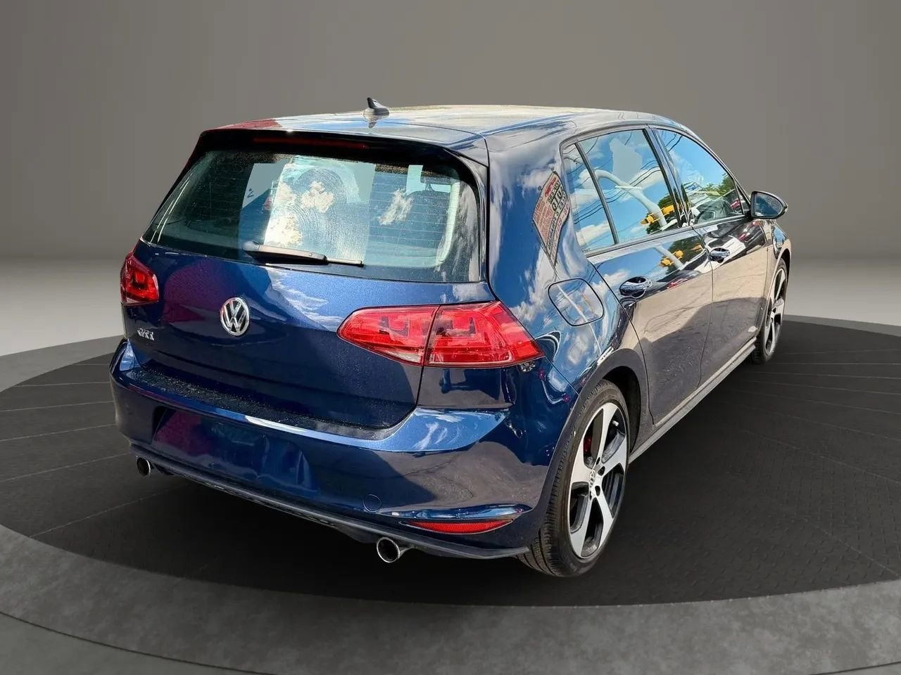Used 2017 Volkswagen GTI S FWD image 4