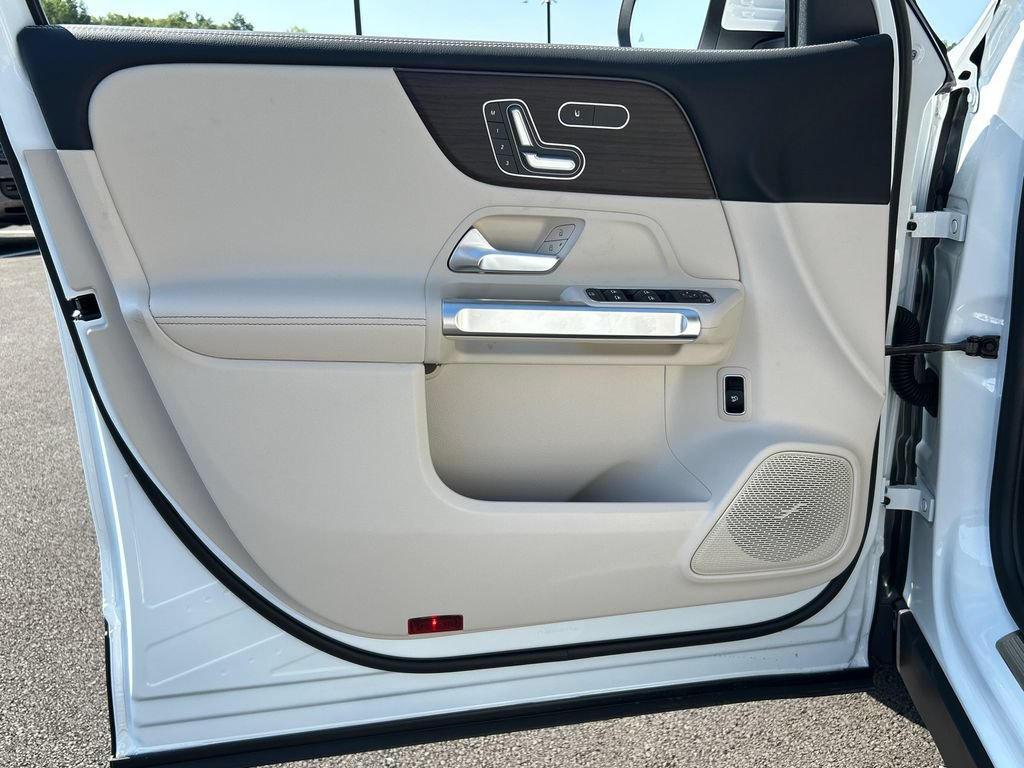 New 2026 Mercedes-Benz GLB 250 4MATIC image 10