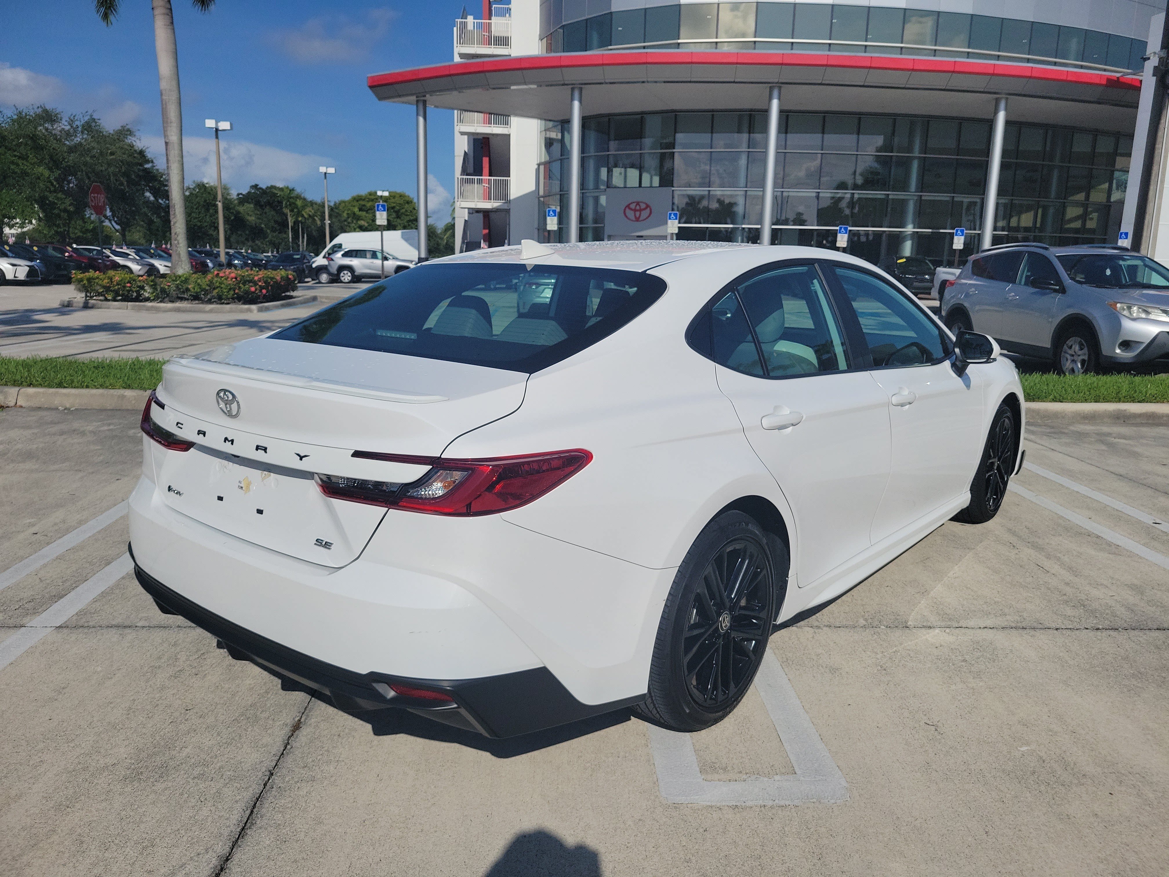 Certified 2025 Toyota Camry SE FWD image 7