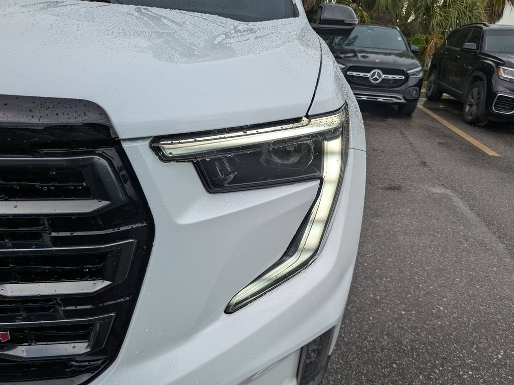 Used 2024 GMC Acadia AT4 AWD/4WD image 11