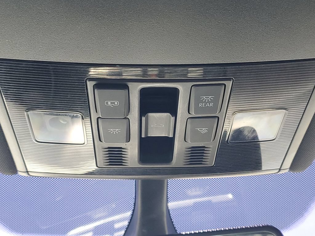 Used 2015 Volkswagen GTI SE FWD image 28